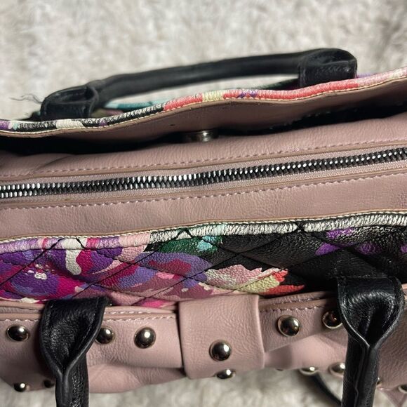 Betsey Johnson multi color quilted Shoulder bag large mauve bow & studs accent - Picture 12 of 15